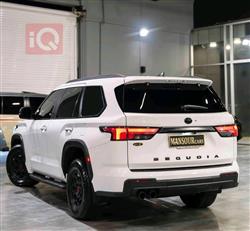 تويوتا سيكويا